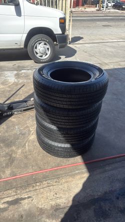 4 llantas 225-70-15!!!!!