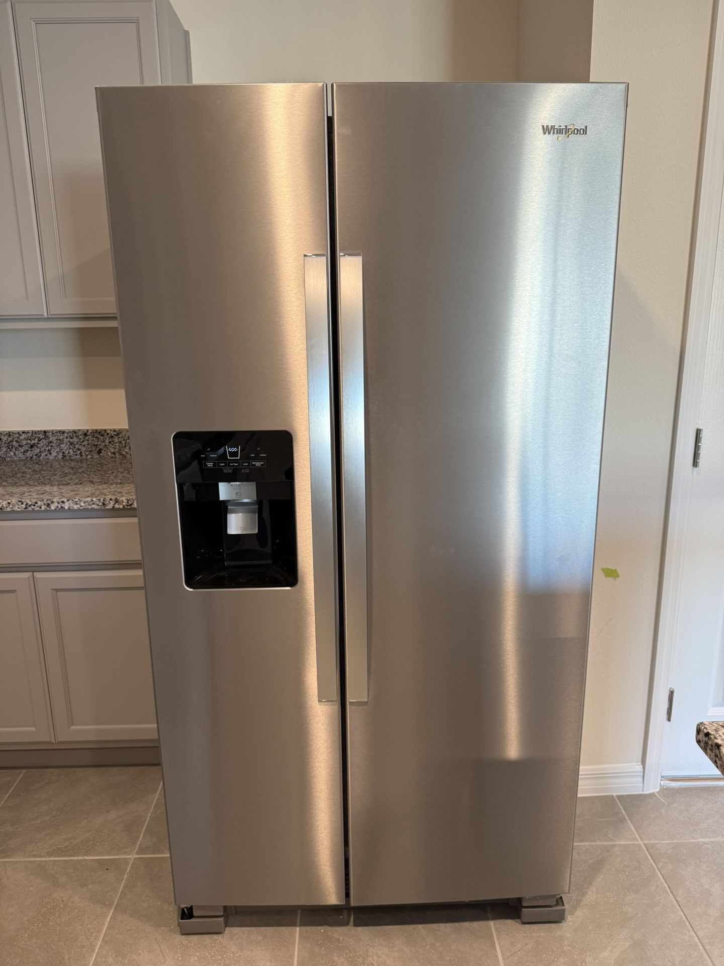 Whirlpool Fridge 24.6 