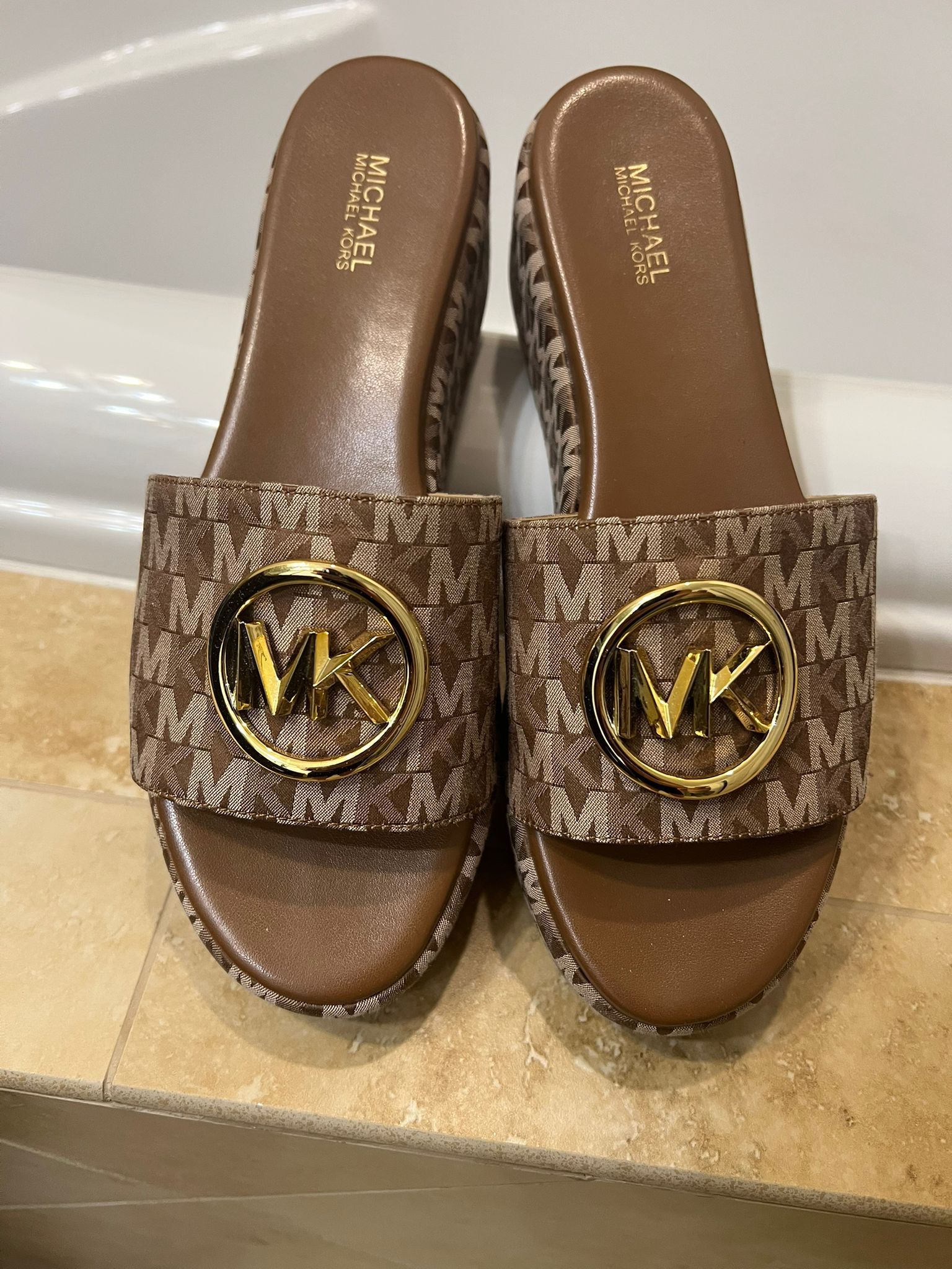 Michael Kors Wedge Size 7.5