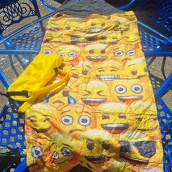 2 Kids Sleeping Bags