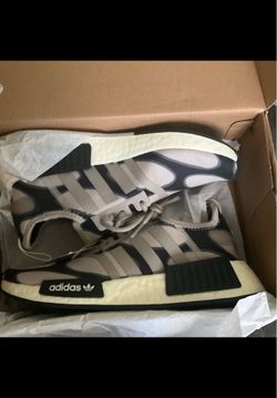 Women Size 5 Adidas NMD_R1 Marimekko Linssi Pattern Running Shoes