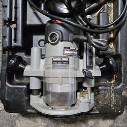 Porter Cable Plunge & Fixed Router Kit 690LRVS Motor, 1001 T2 & 6931 Type 2 Base