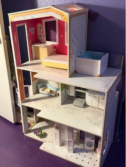Doll house