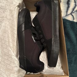 NEW Men’s Vans Shoes in box
