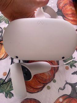 Meta quest 2 (virtual reality headset)