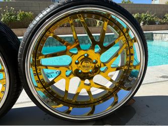 24” Forgiato Maglia Twist Wheels with gold face