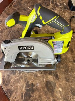 Ryobi One+ 18V 5-1/2 in. Circular Saw