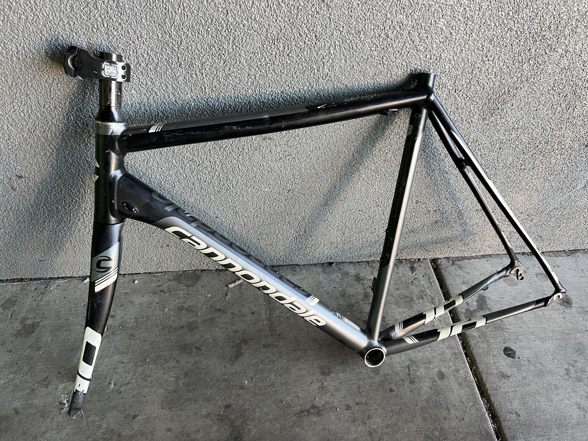 Cannondale CAAD10 bike frame Size 58cm Great shape.