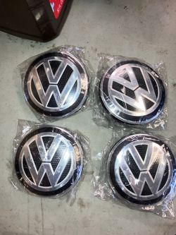 Volkswagen hub caps 70mm