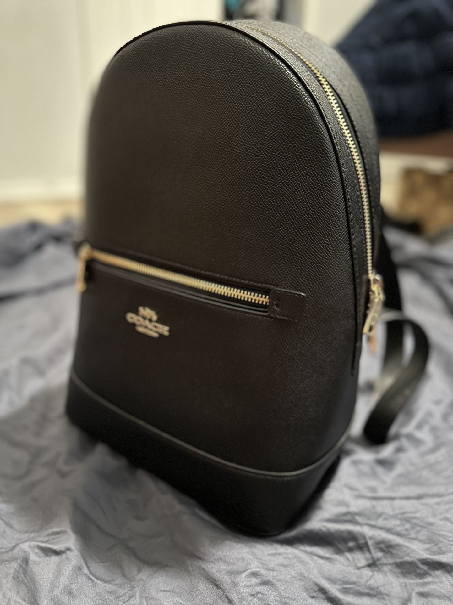 Louis Vuitton Luggage Bag for Sale in Salem, OR - OfferUp