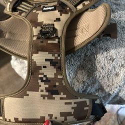 Lg Camo Dog Harness And Leash