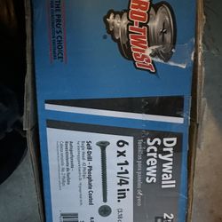 Self Taper 1-1/2 Screw