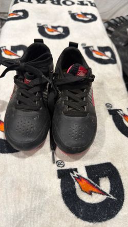 Girls softball cleats