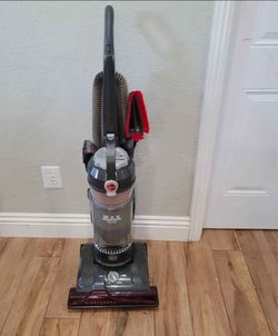 HOOVER
WindTunnel 3 Max Performance Pet, Bagless, Corded, HEPA Media Filter Upright Vacuum Cleaner for Carpet and Hard