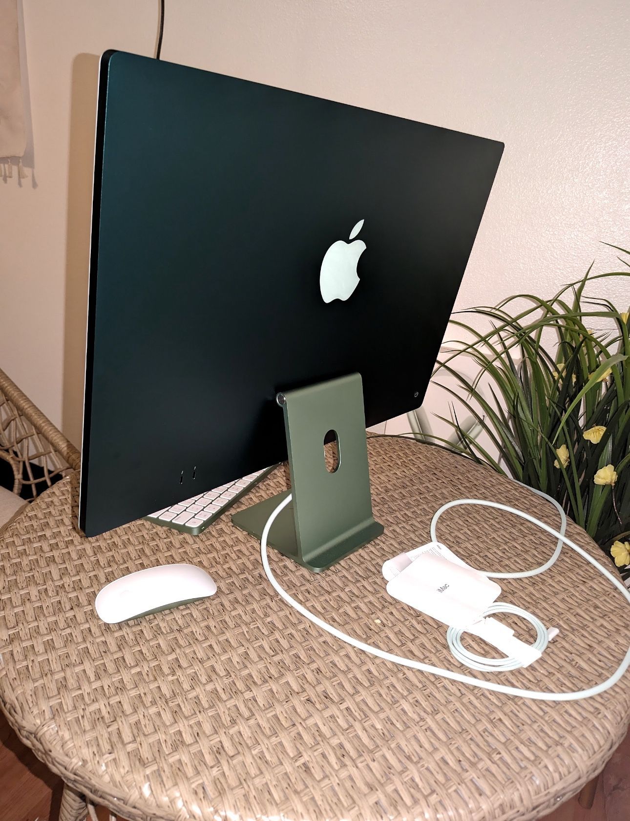 iMac 24’ Green M3 Chip