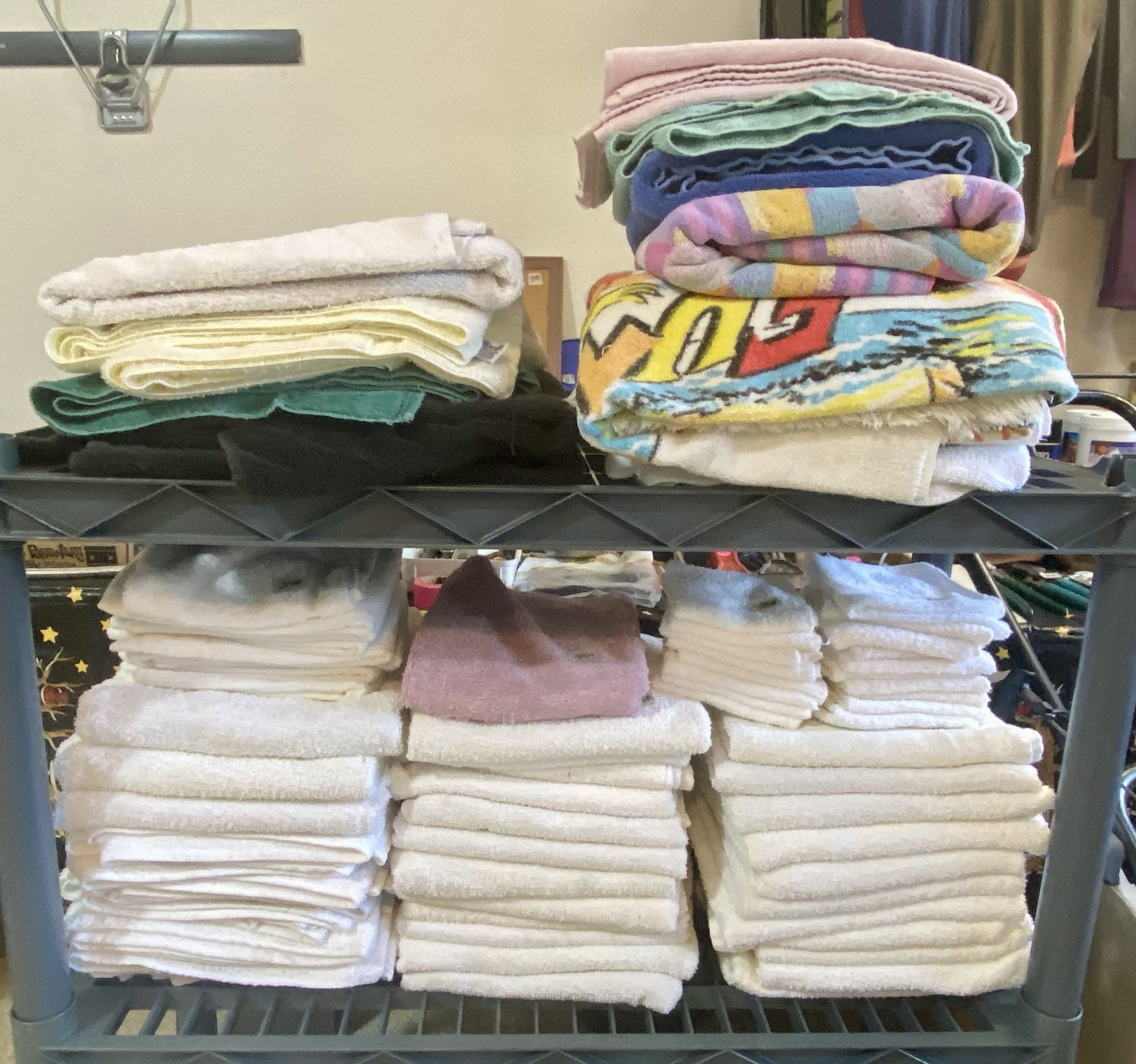 Assorted Towels & Washcloths