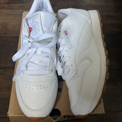 Women’s Reebok Classic Size 8 