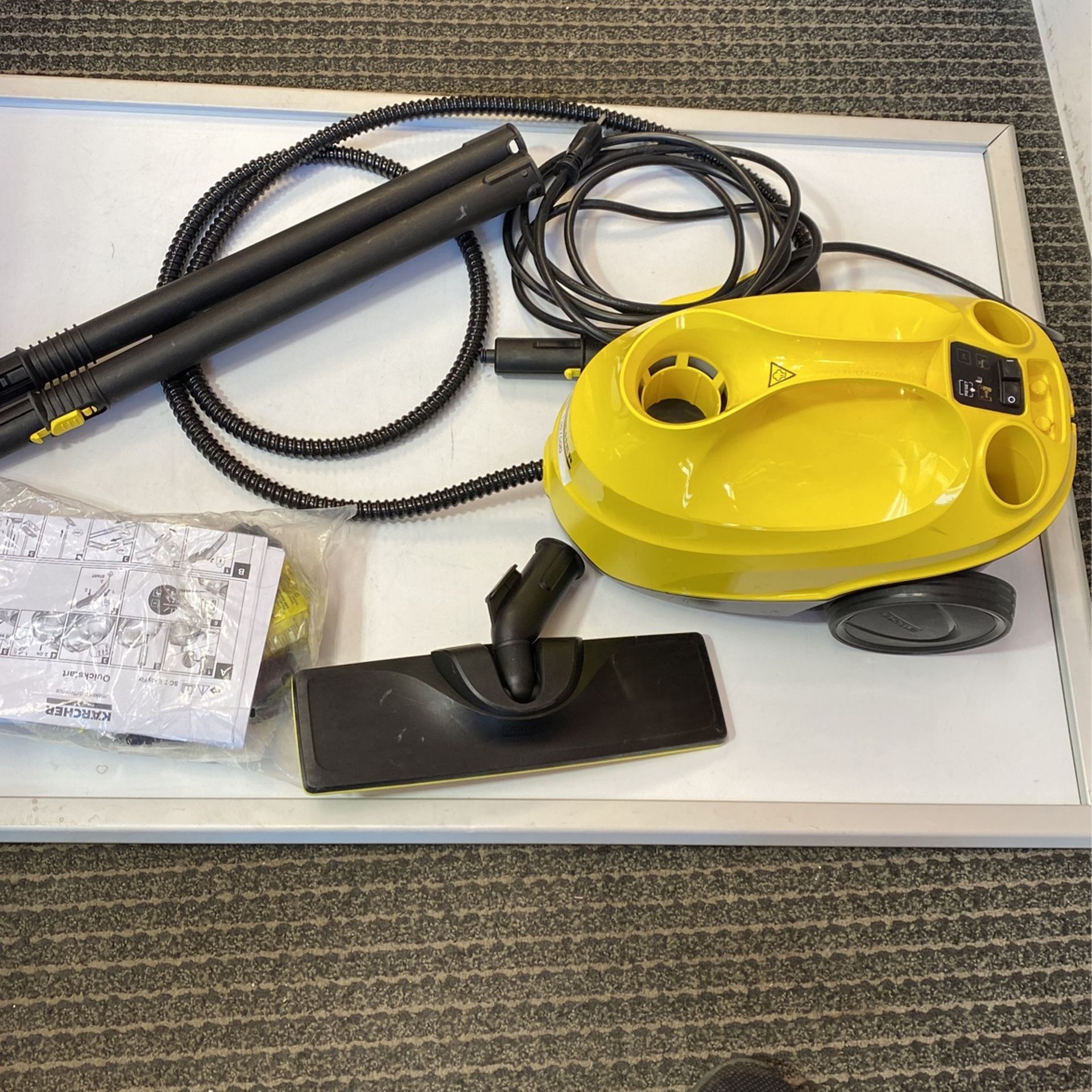 KARCHER SC3 Steamer