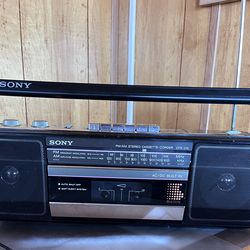Vintage Sony boombox SOUNDRIDER CFS-210-Used