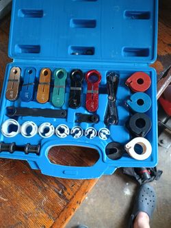 AC and fuel line quick disconnect tools