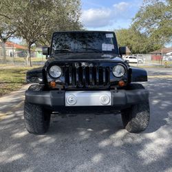 2011 JEEP WRANGLER UNLIMITED SAHARA