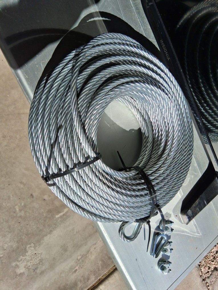 Heavy Duty Cable For Towing Or Other Use 100 Ft $35 Firm Firm Cash