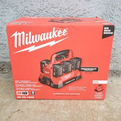 Milwaukee Packout Six  Bay  Rapid Charger M18 