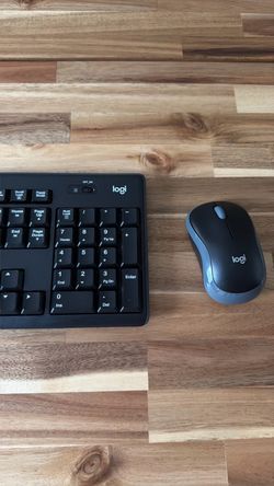 Logitech K270 Keyboard and Mouse