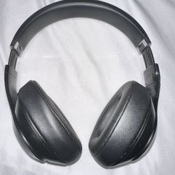 Beats Studio 3 Headphones With Good Sound Quality 