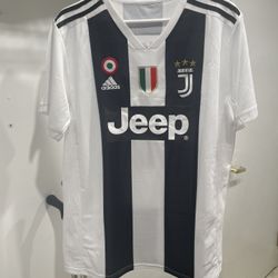 Juventus Home Jersey Cristiano Ronaldo  size 3xl run small 