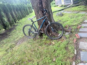 Trek 3700 Mountain Bike