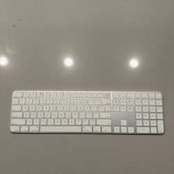 Apple Magic Keyboard A2520
