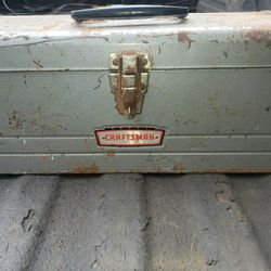 Craftsman metal toolbox