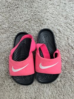 Toddler girl Nike sandals