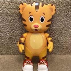 Vintage 2018 Jakks Pacific Mr Fred Rogers Daniel Tiger 7 inch Action Figure Doll Toy With Shoes!!