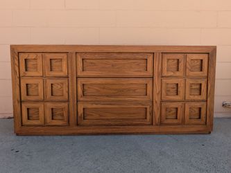 Dresser