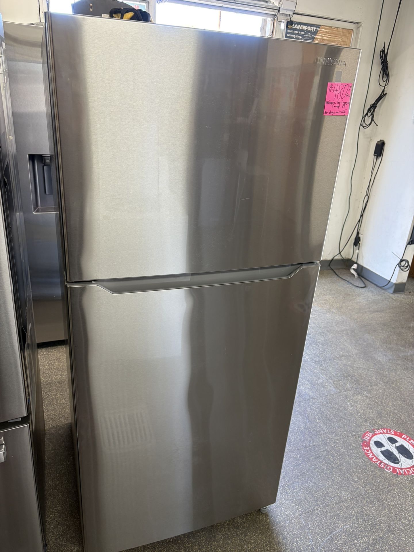 Insignia Top Freezer Fridge