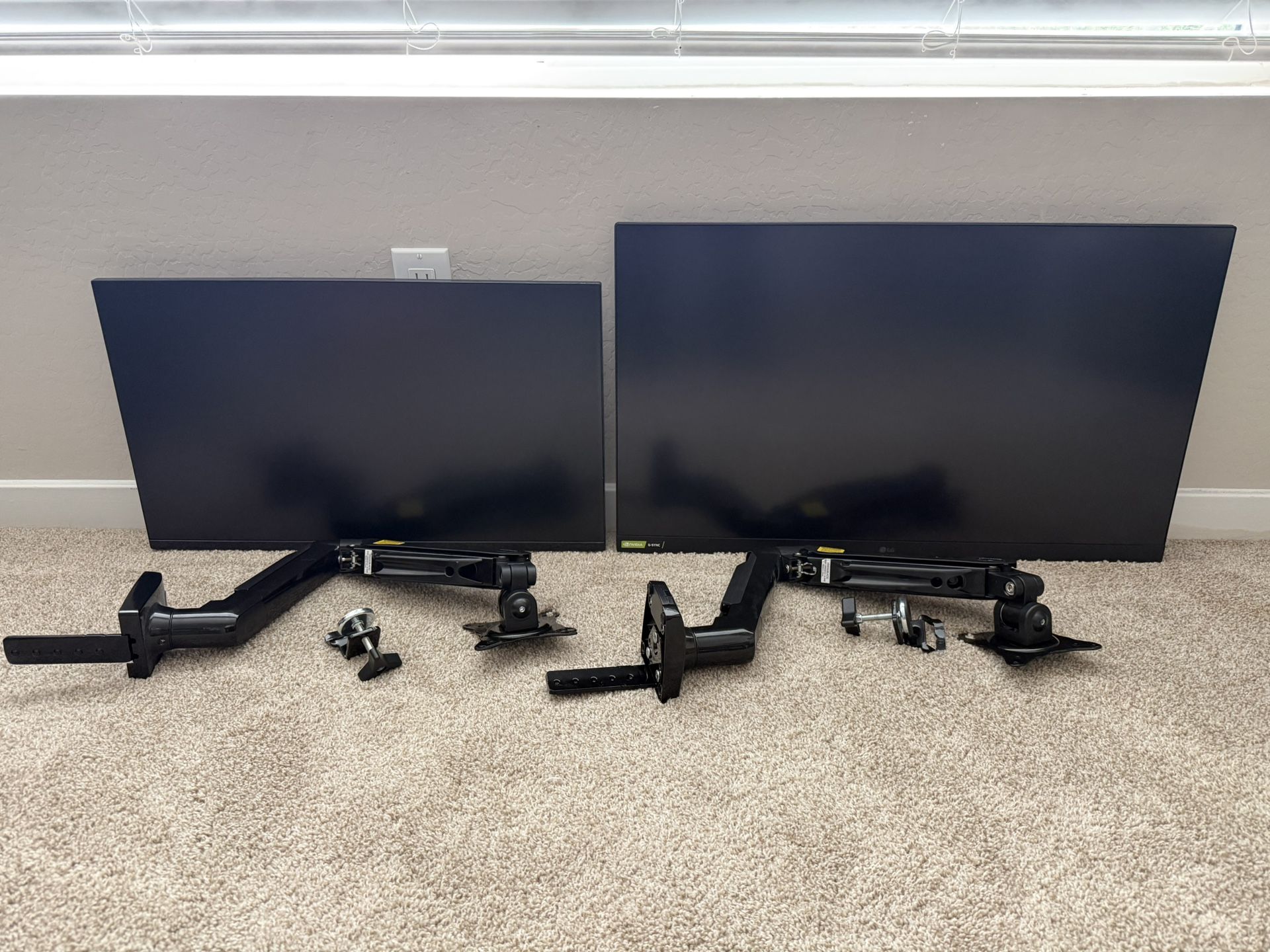 32in Monitor + 27in Monitor + Arm Mounts