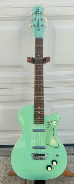 Danelectro '56 U2 in rare Seafoam Green