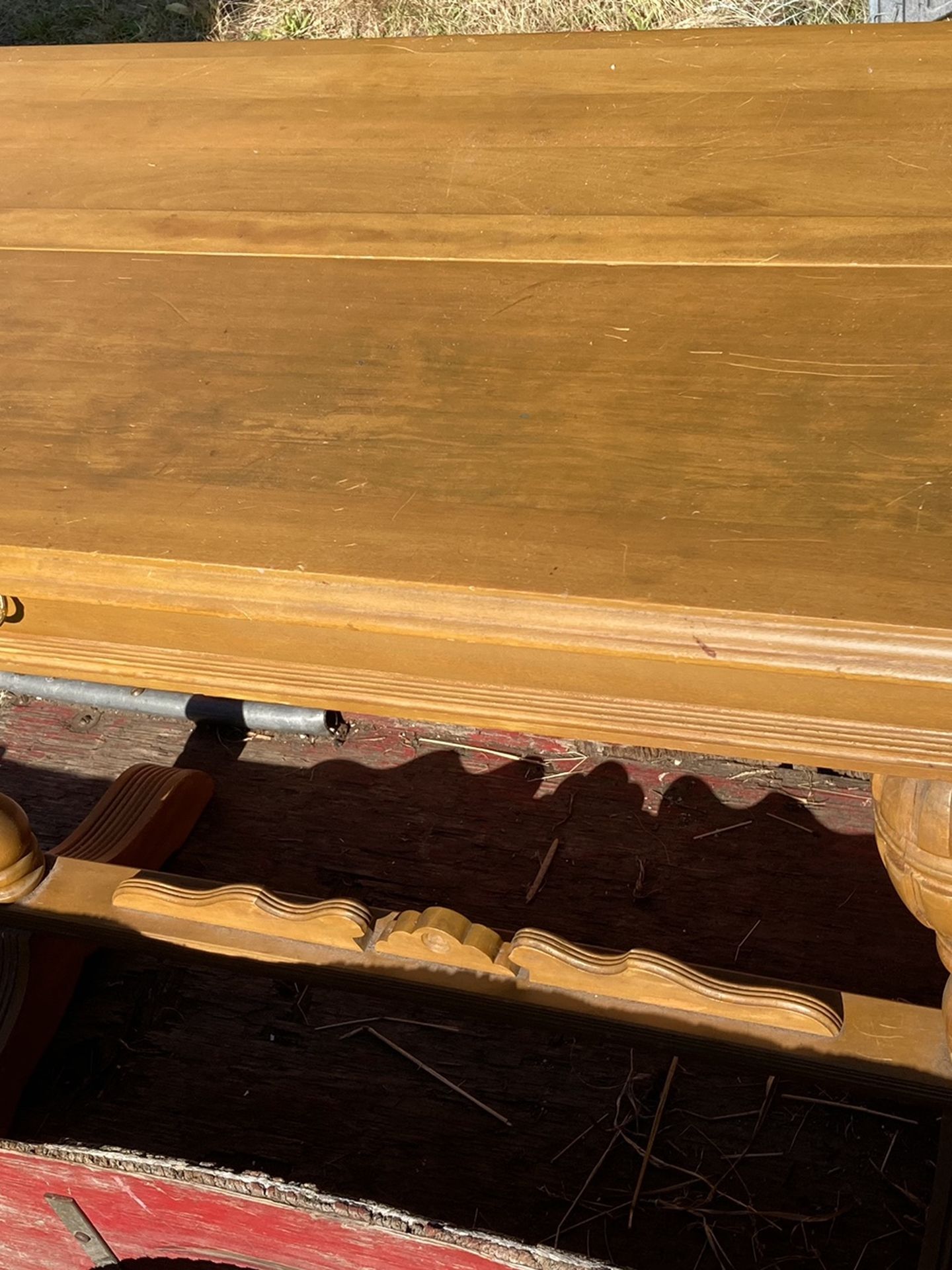 Antique table solid wood w/ expandable hidden leaf