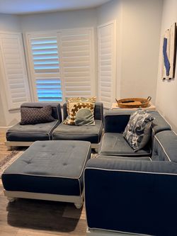 Pottery Barn Teen Modular Lounge Set — 5-Piece Sectional with Ottoman