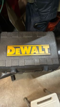 DeWalt circular saw and drill set