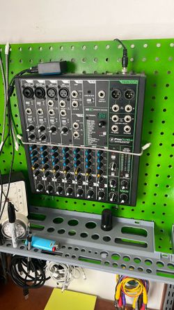 Mackie Profx10