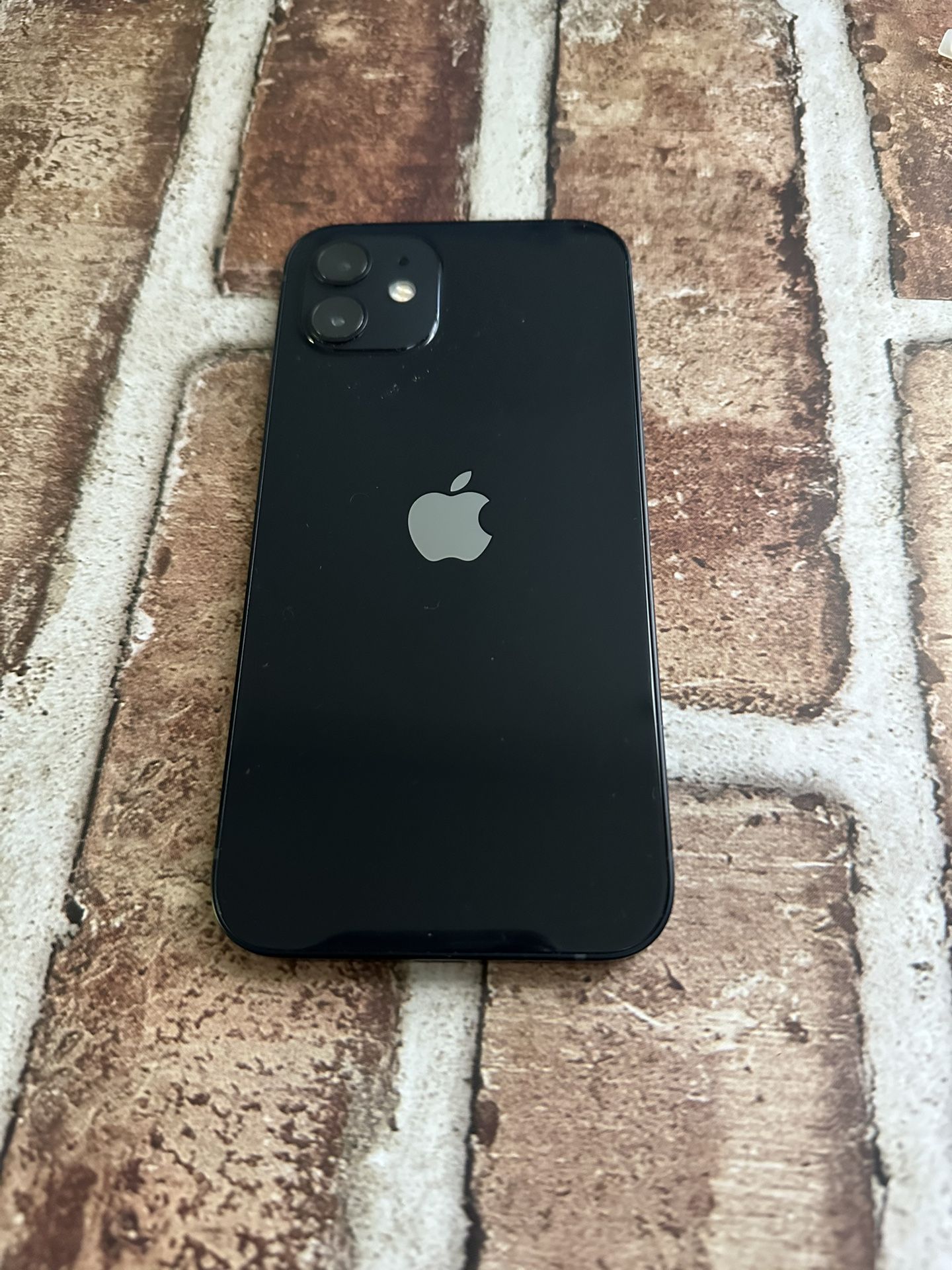 iPhone 12 (64GB) Unlocked / Liberado