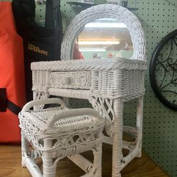 Wicker Vanity And Stool For Bigger Dolls