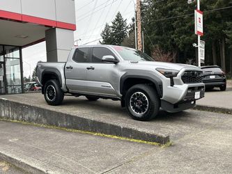 2025 Toyota Tacoma Hybrid