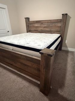 King size bed with mattress