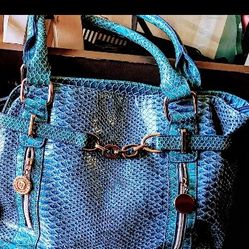 Med. Teal Purse 