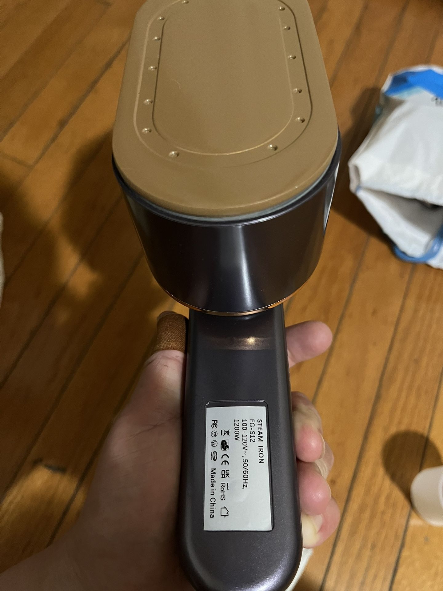 Steam Iron 100%new