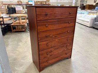 Cherry Finished 6 Drawer Chest Dresser with Wooden Pulls